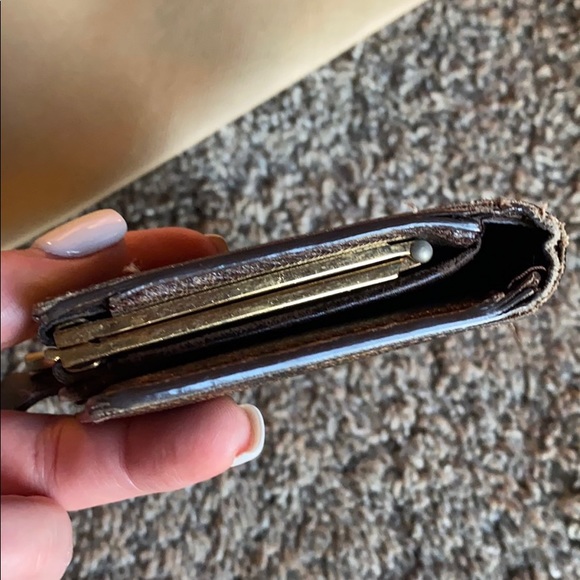 Louis Vuitton Wallet - Picture 5 of 7